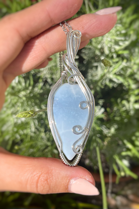 𝐾𝑖𝑟𝑒𝑖𝑛𝑎 • Blue Opal